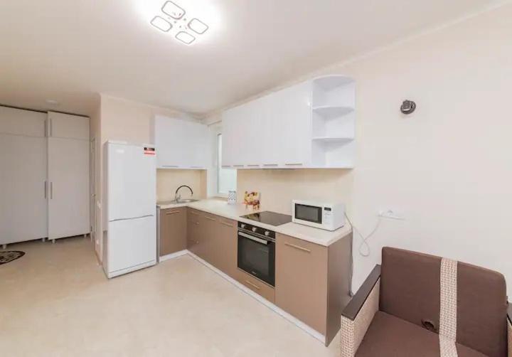 Comfortable Apartment In The Centre Одесса Экстерьер фото